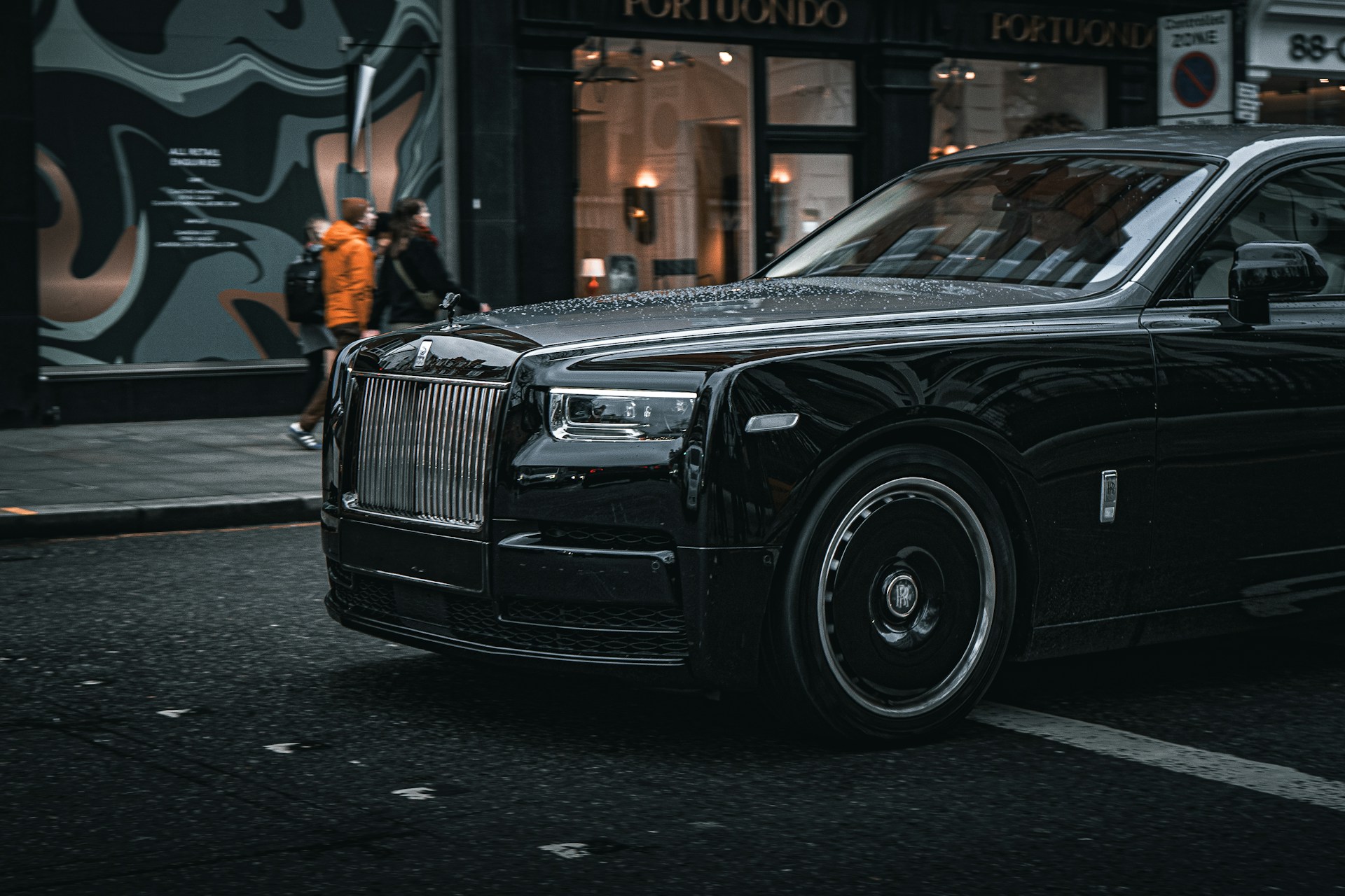 Rolls-Royce Phantom