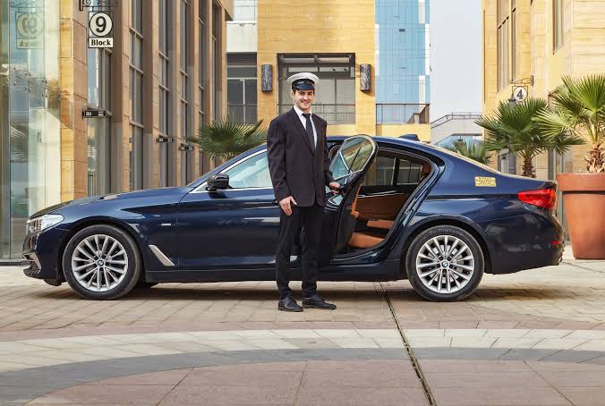 Chauffeur Hailing